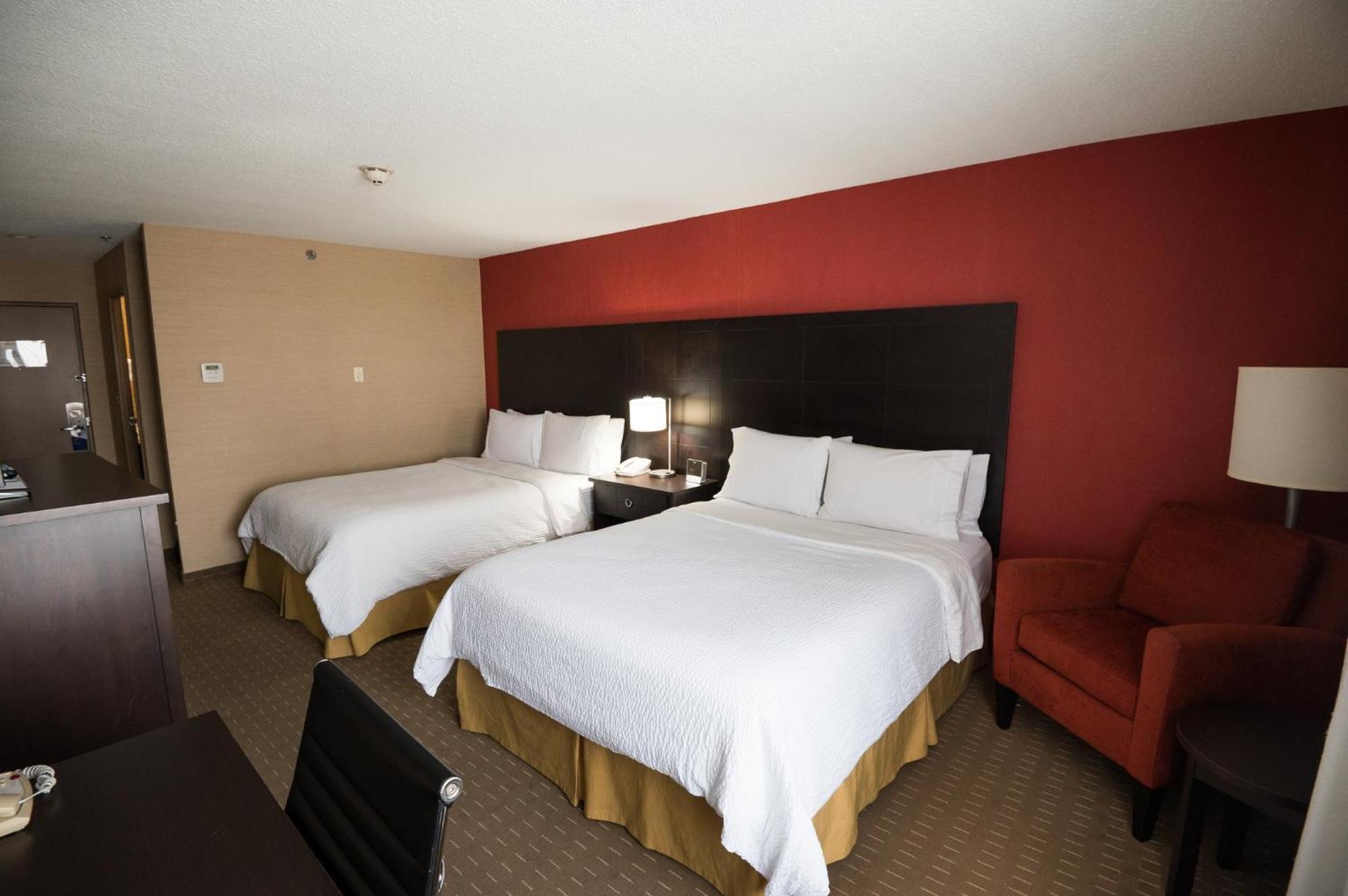 Express & South By Ihg Hotel