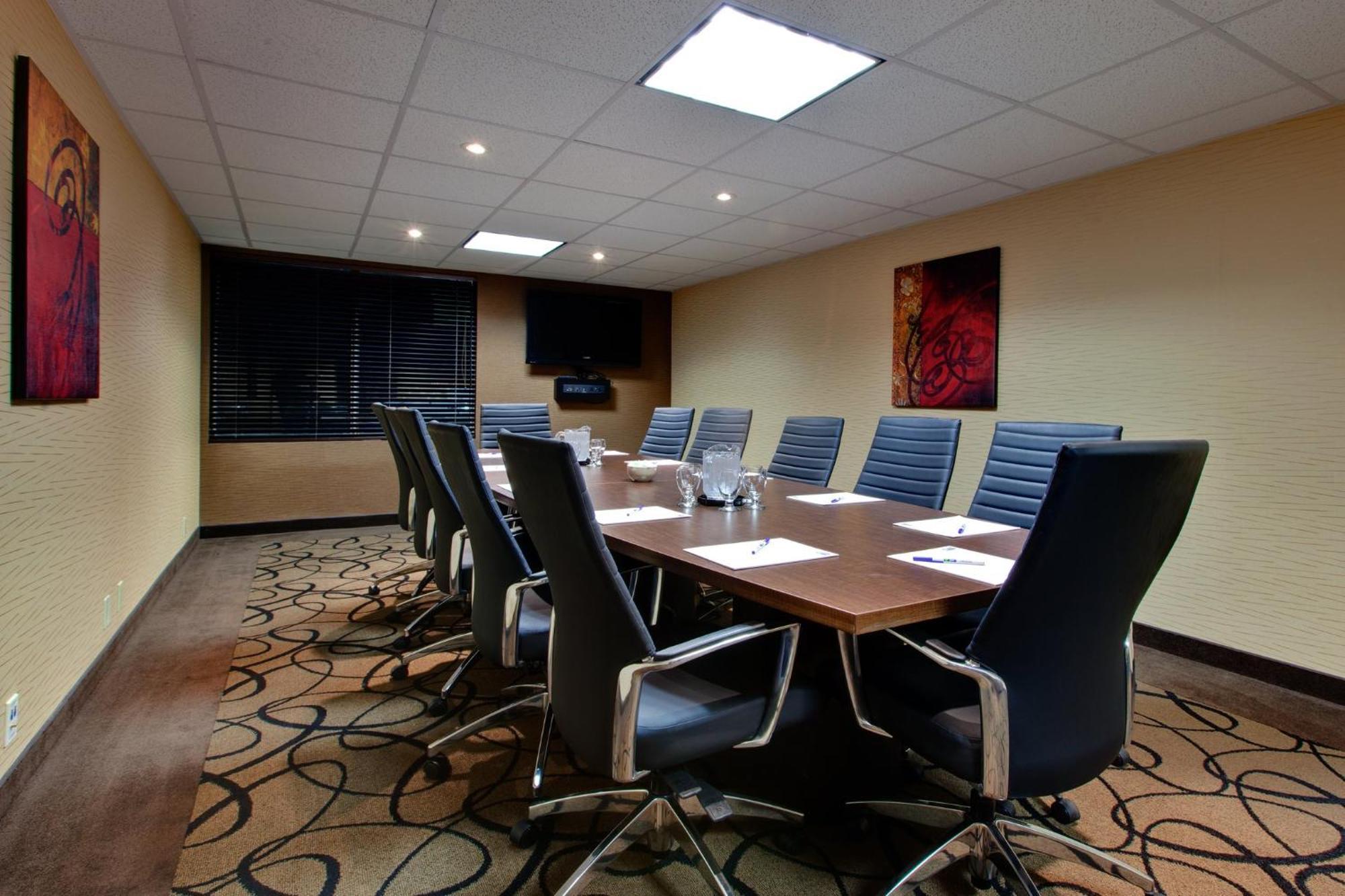Hotel Express & South By Ihg Chatham-Kent