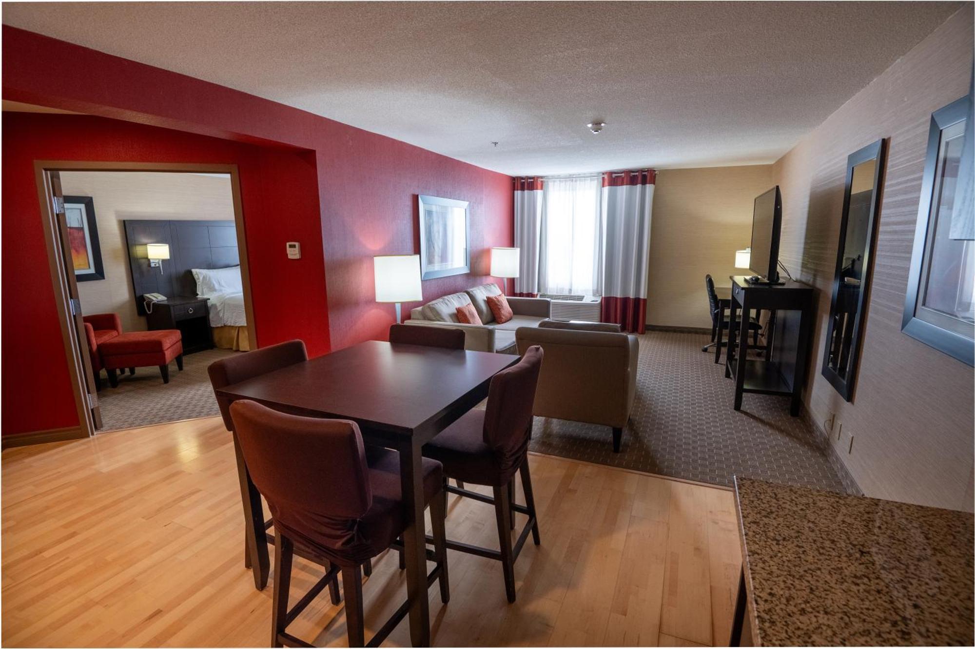Hotel Express & South By Ihg